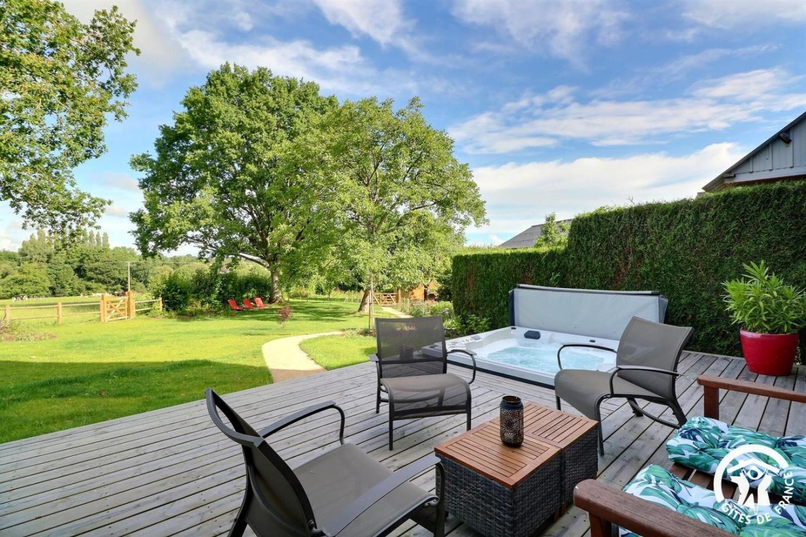 Le Jardin De Quercus Bazouges-la-Pérouse Exterior foto
